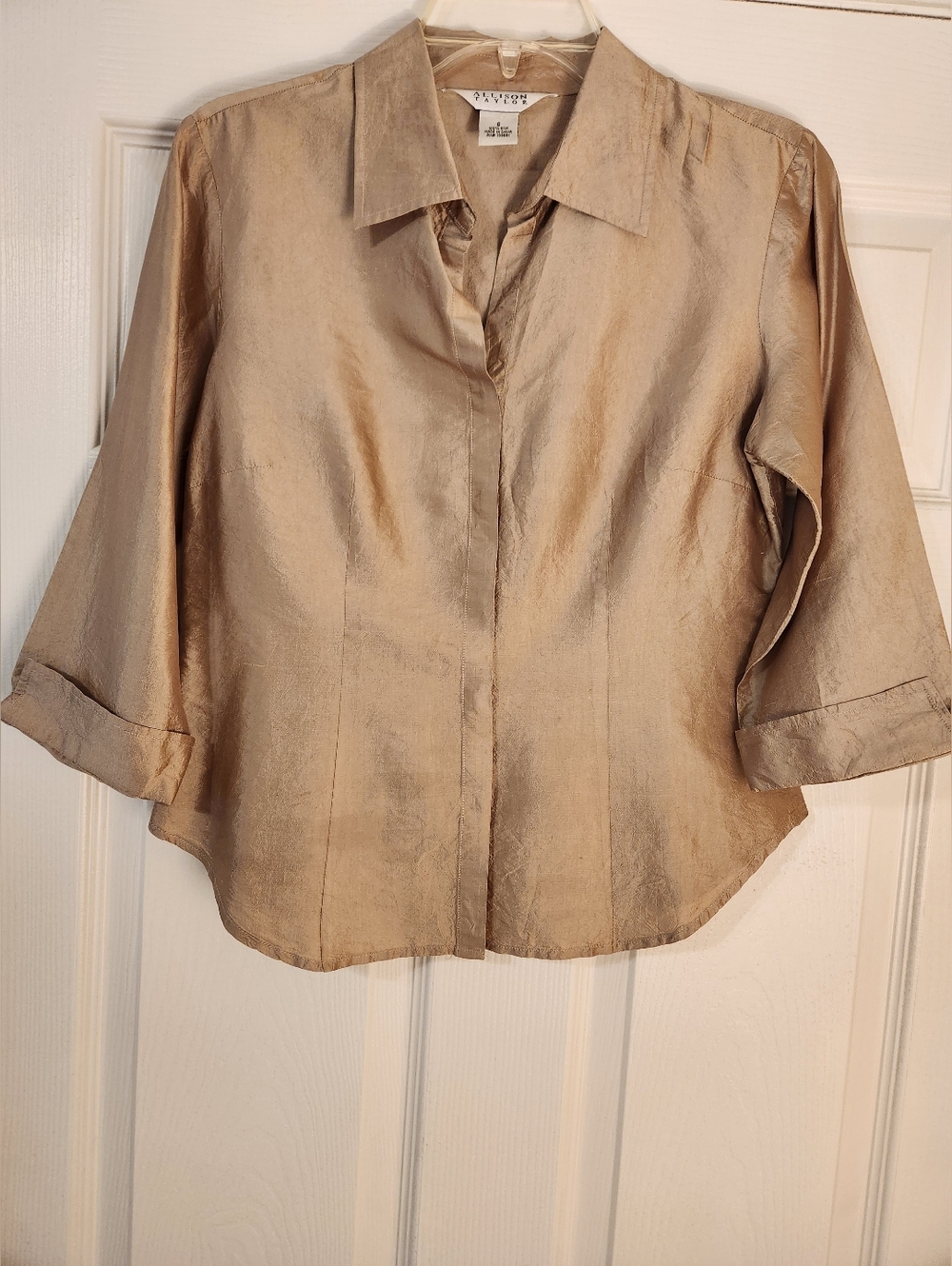 Allison Taylor brand tan shimmery button-down Blouse. Size S